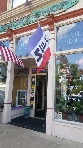 Tobacco Shop «Xenia Smoke Shop», reviews and photos, 37 E Main St, Xenia, OH 45385, USA