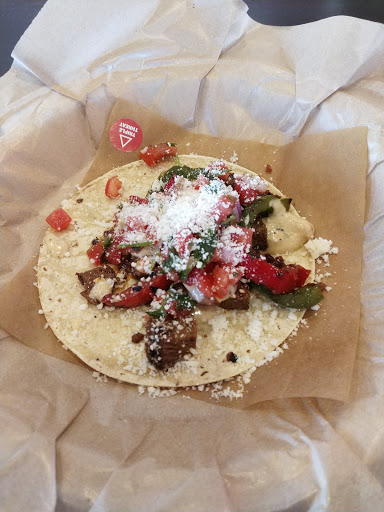 Mexican Restaurant «QDOBA Mexican Eats», reviews and photos, 398 W 14 Mile Rd, Troy, MI 48083, USA