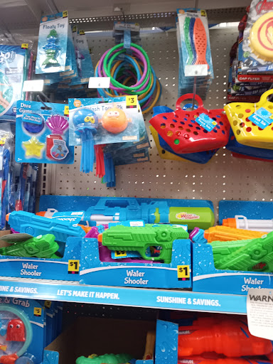 Shopping Mall «Village Square Shopping Center», reviews and photos, 2800 Recker Hwy, Winter Haven, FL 33880, USA