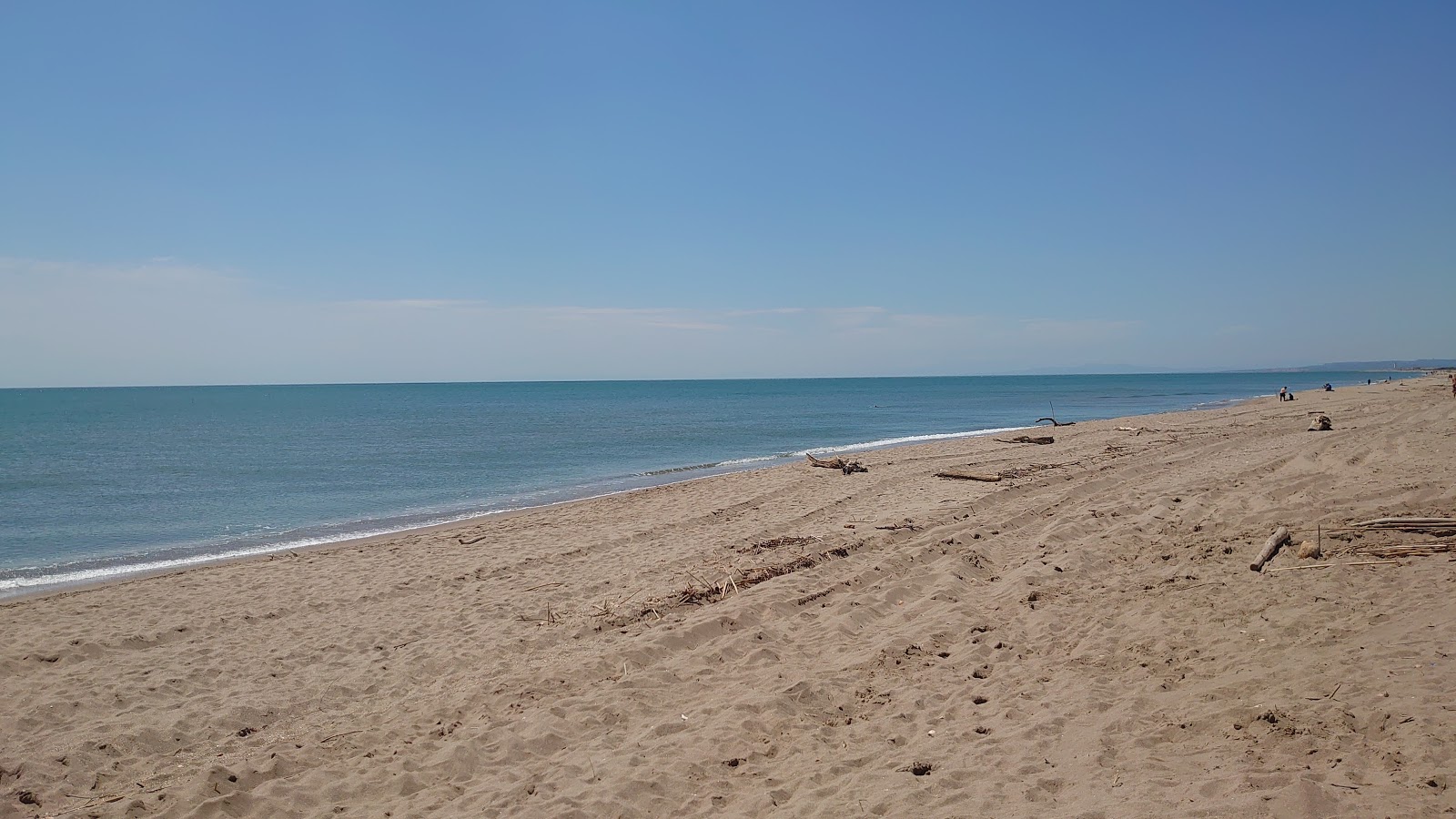 Foto av La Redoute beach med turkosa vatten yta