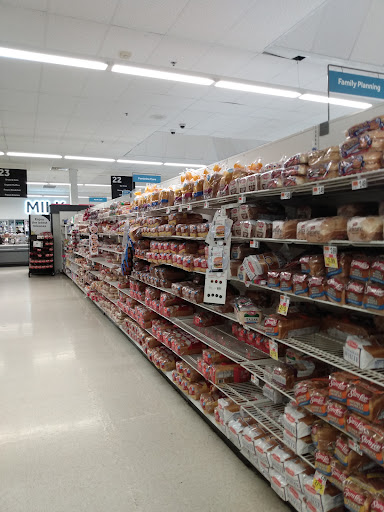 Supermarket «Super Stop & Shop - Whitman», reviews and photos, 475 Bedford St, Whitman, MA 02382, USA