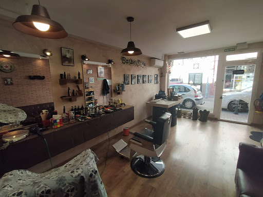 Le Moustache Barberos en Huétor Vega, Granada