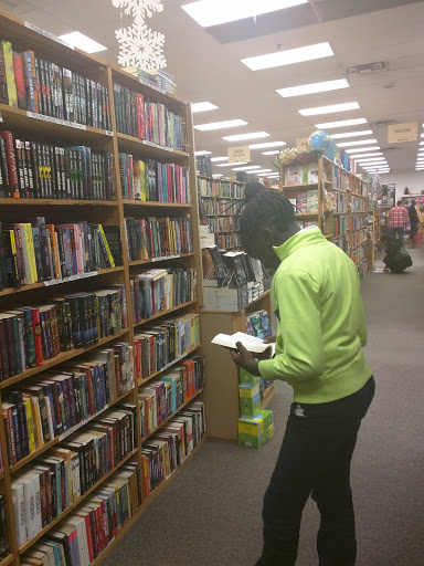 Book Store «Half Price Books», reviews and photos, 711 N Hwy 67, Cedar Hill, TX 75104, USA