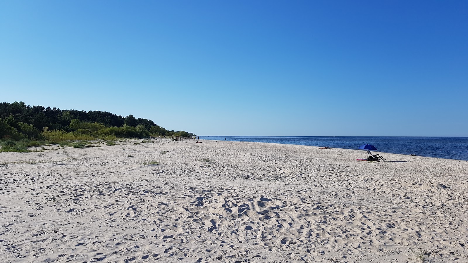 Foto von Ragaciema pludmale mit feiner beiger sand Oberfläche