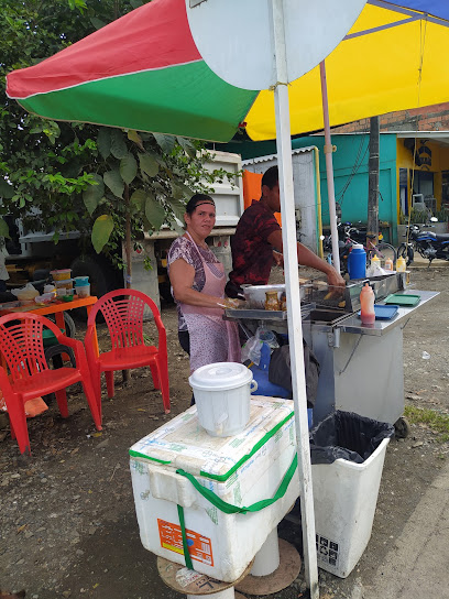 Antojitos donde la tia - Cra. 80 #83-70, Carepa, Antioquia, Colombia