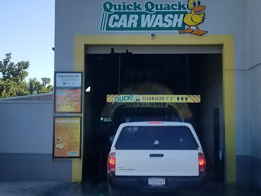 Car Wash «Quick Quack Car Wash - College Oaks», reviews and photos, 49 Bicentennial Cir, Sacramento, CA 95826, USA