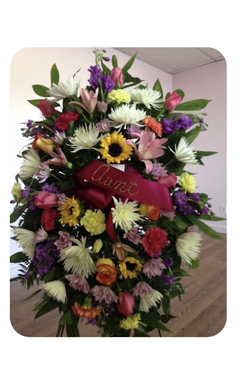 Florist «Dillon- Chapin Florist», reviews and photos, 311 Cedarwood Ln, Newington, CT 06111, USA