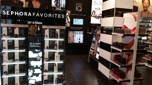 Shopping Mall «Del Monte Shopping Center», reviews and photos, 1410 Del Monte Center, Monterey, CA 93940, USA