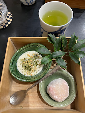 Komatsubaki Paris by null