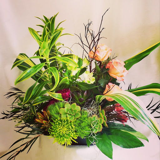 Florist «Point Loma Village Florist», reviews and photos, 3020 Cañon St, San Diego, CA 92106, USA