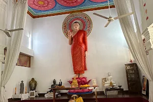Sri Lankan Buddhist Temple මහා බෝධි image