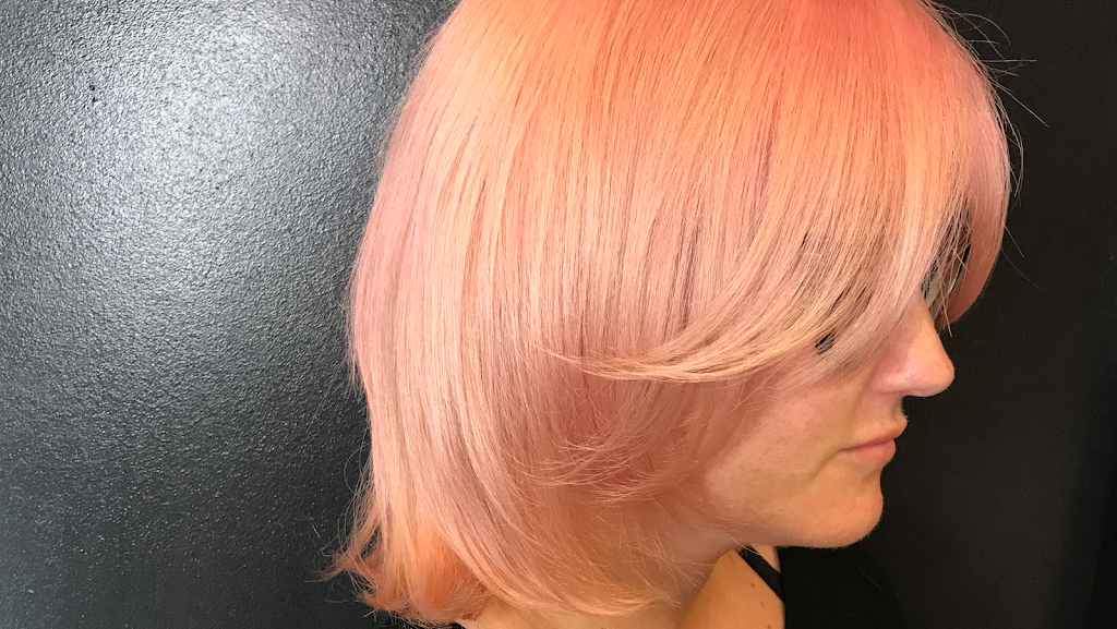 Tristan Newton, Hairstylist 85014