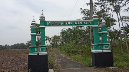 Makam Kinyan
