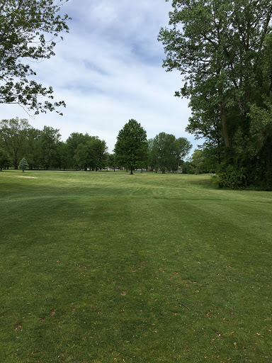 Golf Course «Maple Grove Golf Course», reviews and photos, 6360 Secor Rd, Lambertville, MI 48144, USA