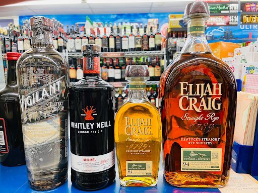 Liquor Store «Main Street Liquor», reviews and photos, 243 E 14 Mile Rd, Clawson, MI 48017, USA