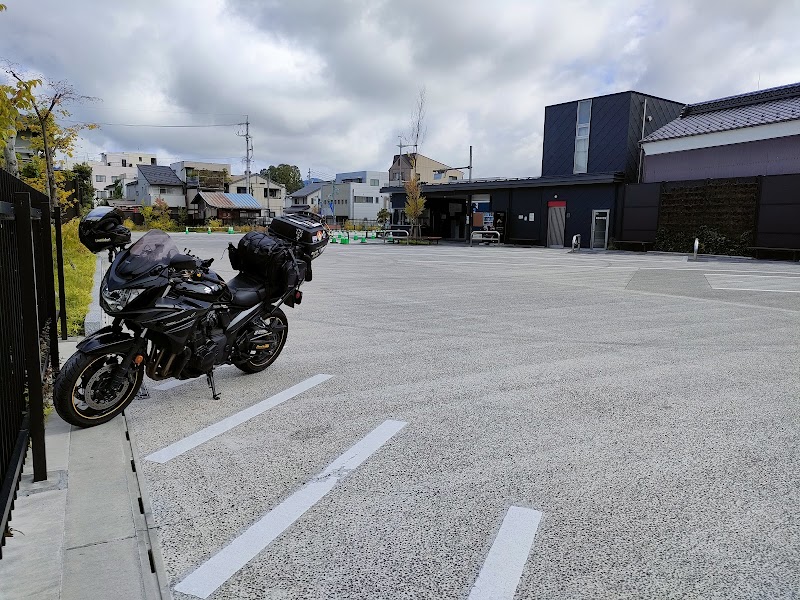 松本市営松本城大手門駐車場（平面駐車場）大型・バイク専用