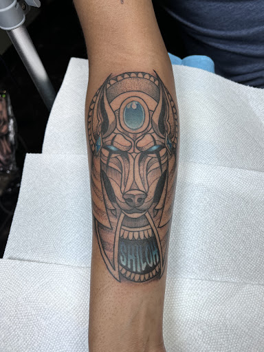 Find simple tree tattoo ideas for your next unique tattoo in Milwaukee at Planet Artz Tattoo Studio