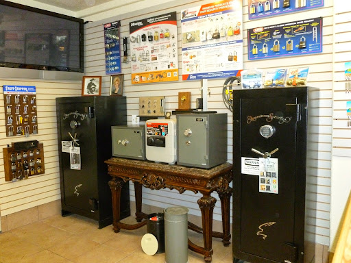 Locksmith «Pacific Coast Lock & Safe LLC», reviews and photos, 1845 US-101, Lincoln City, OR 97367, USA