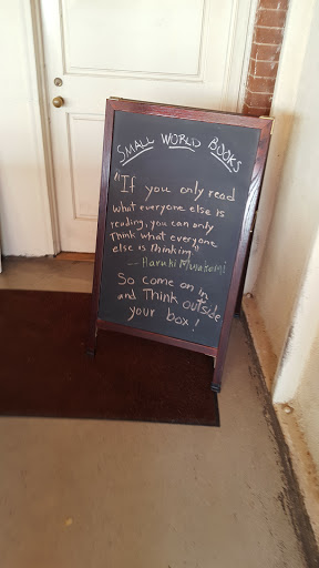 Book Store «Small World Books», reviews and photos, 1407 Ocean Front Walk, Venice, CA 90291, USA