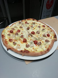 Plats et boissons du Pizzeria PIZZA HOT à Pierrelatte - n°11