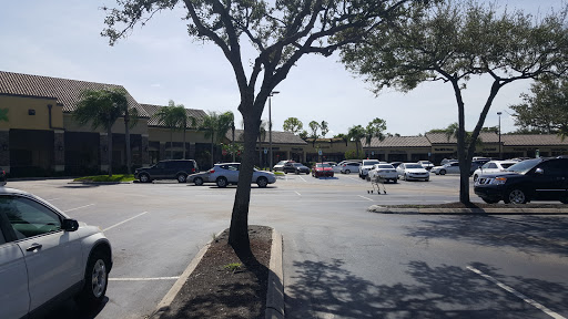 Supermarket «Publix Super Market at Courtyard Shops at Wellington», reviews and photos, 13880 Wellington Trace, Wellington, FL 33414, USA