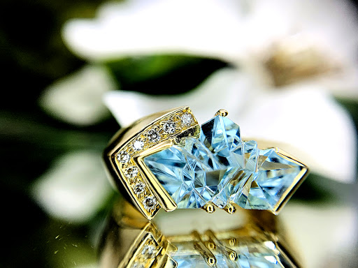 Jewelry Store «Pearce Jewelers», reviews and photos, 41 Glen Rd, West Lebanon, NH 03784, USA