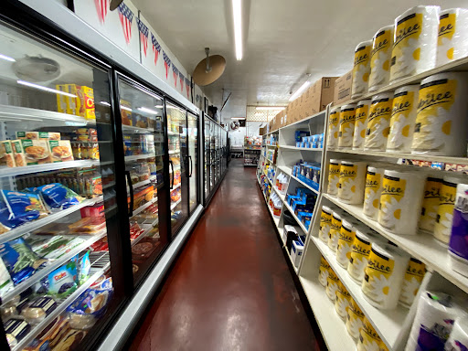 Supermarket «Colombi Market And Deli», reviews and photos, 647 E Oak St, Fort Bragg, CA 95437, USA