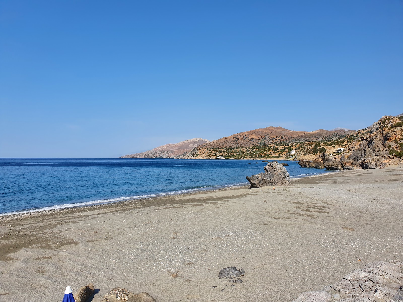 Fotografija Katsouni beach z turkizna čista voda površino