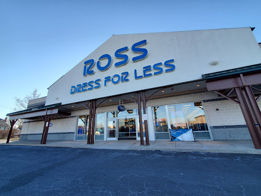 Clothing Store «Ross Dress for Less», reviews and photos, 20 N West End Blvd, Quakertown, PA 18951, USA