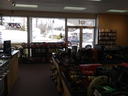 Pawn Shop «Royal Pawn Inc», reviews and photos, 539 Green Blvd, Aurora, IN 47001, USA
