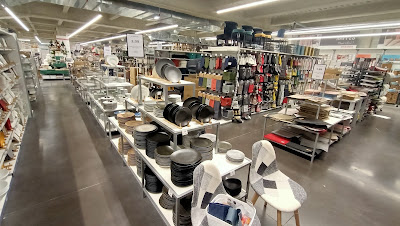 Maxi Bazar à Saint-Priest