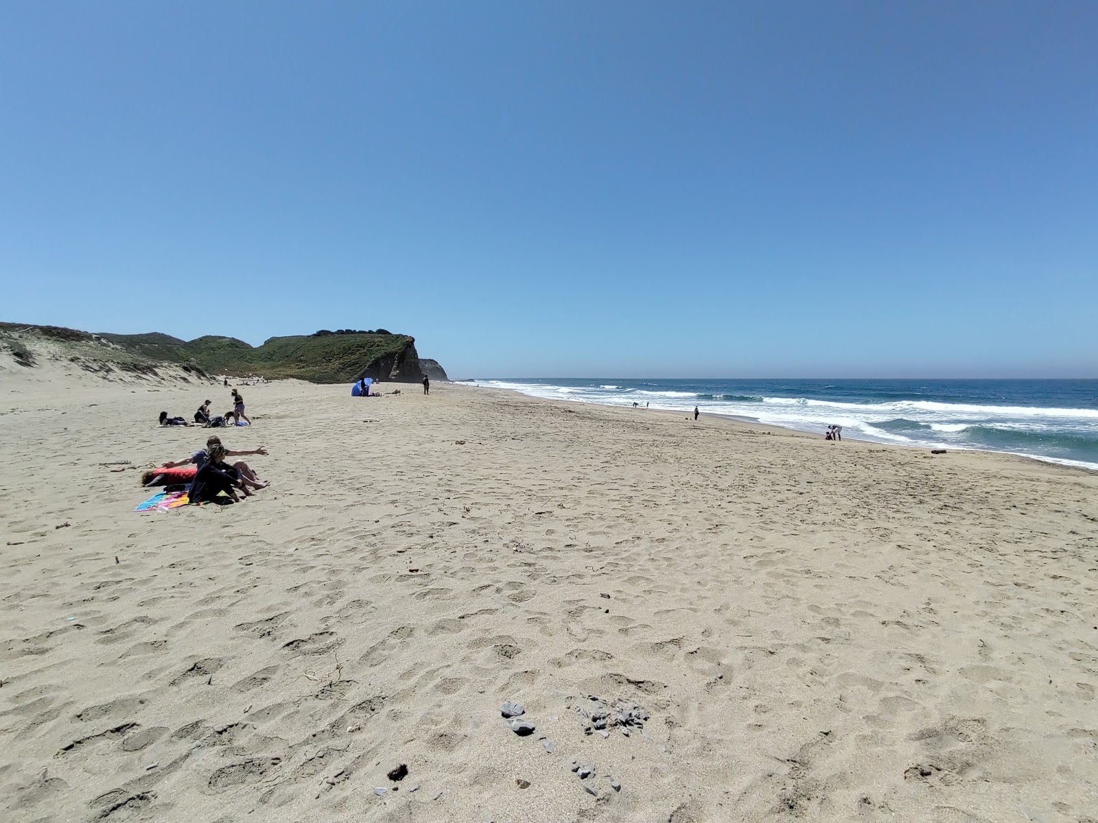 Foto von Scott Creek Beach mit türkisfarbenes wasser Oberfläche