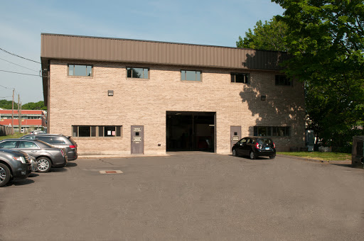 Auto Body Shop «Crowley Auto Body», reviews and photos, 24 Redstone St, Bristol, CT 06010, USA