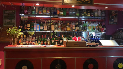Alfonsina y el Bar