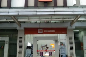 Mi Shop Jaya Utama Cellindo Bekasi & Service Center image