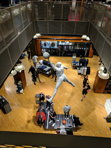 Clothing Store «Nike Portland», reviews and photos, 638 SW 5th Ave, Portland, OR 97201, USA
