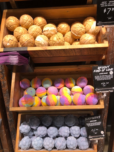 Cosmetics Store «LUSH», reviews and photos, 575 Bellevue Way NE #128, Bellevue, WA 98004, USA