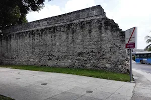 Restos de "La Muralla de La Habana". image