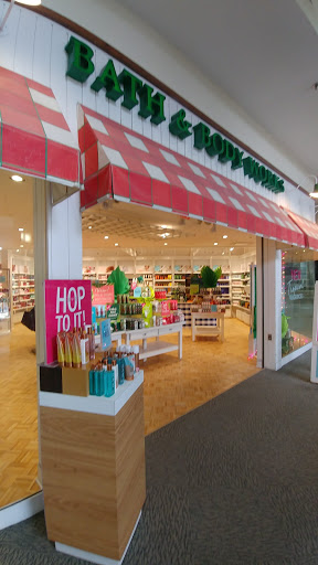 Shopping Mall «Blue Ridge Mall», reviews and photos, 1800 Four Seasons Blvd # 5, Hendersonville, NC 28792, USA