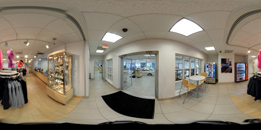 Mercedes Benz Dealer «Mercedes-Benz of Alexandria», reviews and photos, 200 S Pickett St, Alexandria, VA 22304, USA