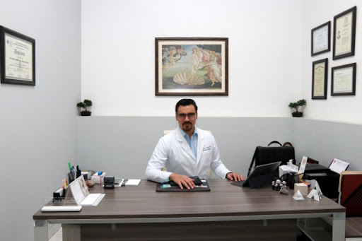 Ginecólogo oncólogo en Mérida - Dr. Emmanuel Argáez