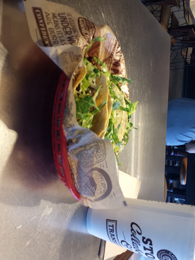 Mexican Restaurant «Chipotle Mexican Grill», reviews and photos, 415 E Loop 281, Longview, TX 75605, USA