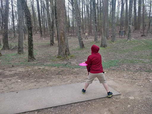 Golf Course «Bluemont Park Disc Golf Course», reviews and photos, 399 N Manchester St, Arlington, VA 22203, USA