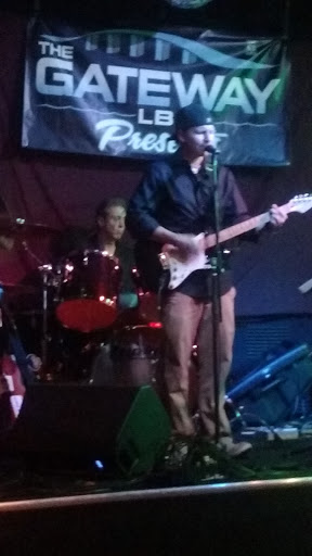 Bar «The Gateway Bar, Restaurant and Liquor Store», reviews and photos, 227 W 8th St, Ship Bottom, NJ 08008, USA