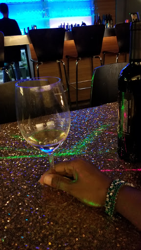Wine Bar «ZIN urban wine and beer bar», reviews and photos, 300 River Market Ave, Little Rock, AR 72201, USA