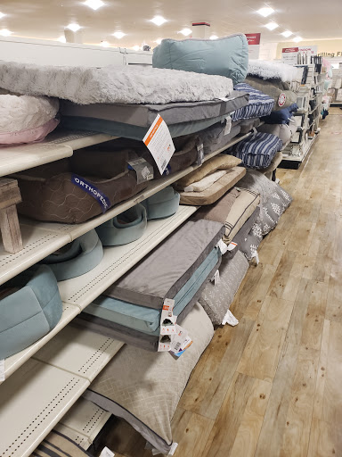 Department Store «HomeGoods», reviews and photos, 1991 Sproul Rd #32, Broomall, PA 19008, USA