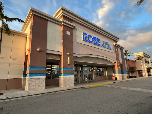Clothing Store «Ross Dress for Less», reviews and photos, 2525 NE 10th Ct, Homestead, FL 33033, USA