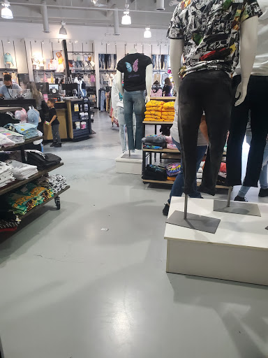 Clothing Store «rue21», reviews and photos, 4015 S Interstate Hwy 35 #328, San Marcos, TX 78666, USA