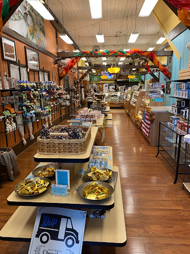 Chocolate Shop «Paul Thomas Chocolates», reviews and photos, 102 Public Square N, Dahlonega, GA 30533, USA