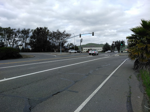 Grocery Store «Bonfare Market», reviews and photos, 2301 Walters Rd, Fairfield, CA 94533, USA